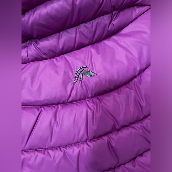 MacPac Down Puffer Vest - Picture 4 of 11